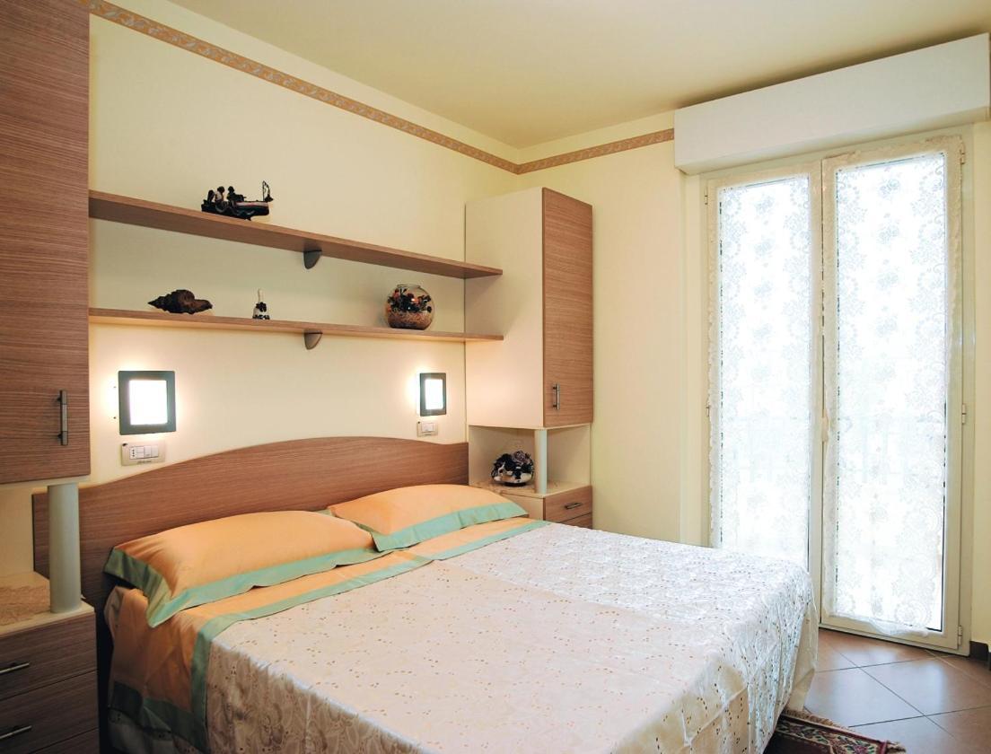 Residence Anchisemare Alba Adriatica Kültér fotó